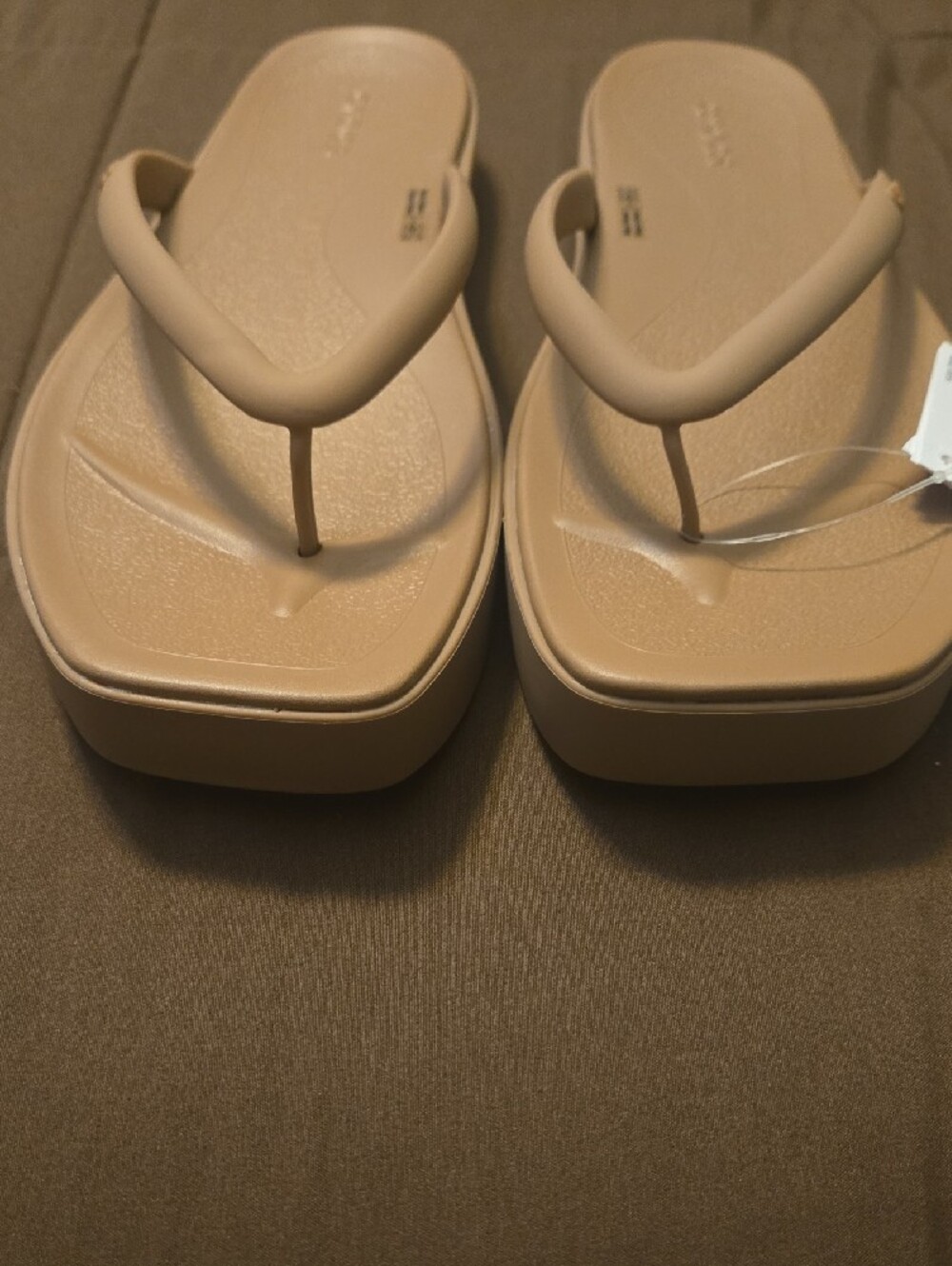 CROCS Women's MIAMI Platform Flip Sandals - Picture 2 of 7